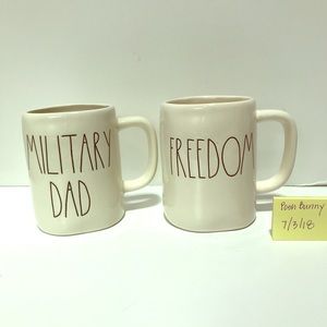 Rae Dunn mug set